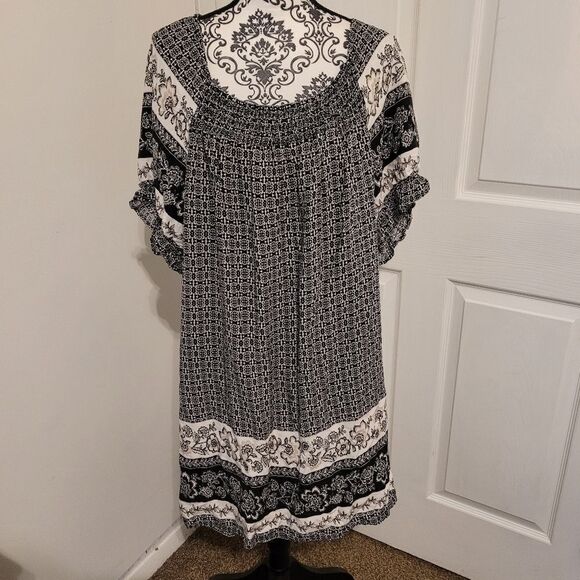 Boho floral design dress - Picture 1 of 7